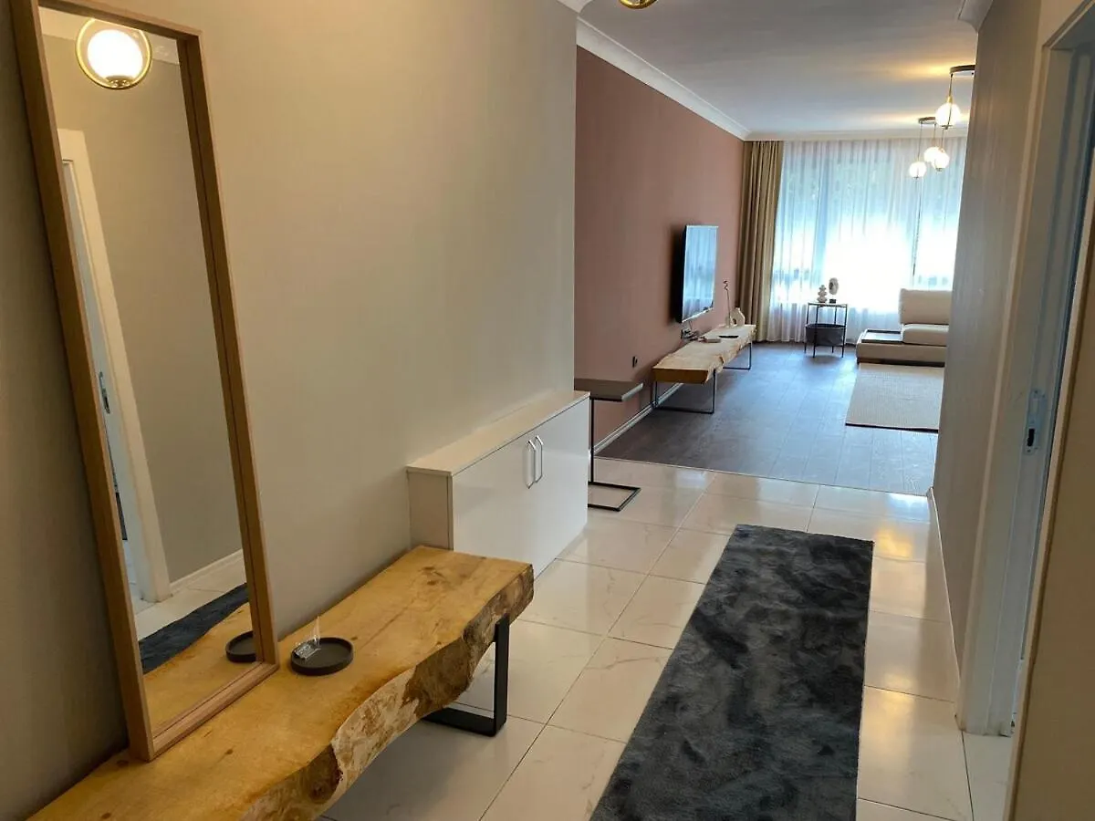 דירה איסטמבול 1002 Central 135 Sqm Peaceful Minimal Architecture